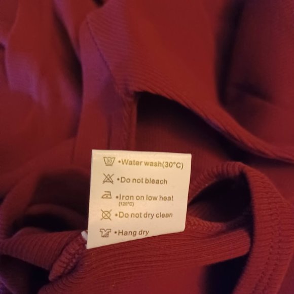 Reoria Bodysuit NEW Large Red -Long Ruffle Sleeve -V-Neck **SEE MEASUREMENTS** - Picture 13 of 15